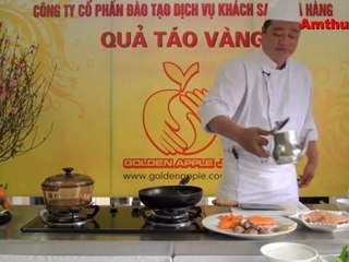 Gà om ngũ vị (Vào bếp cùng Sao - số 49) - tapchiamthuc.vn - amthuc.tv