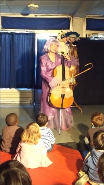 Spectacle - Le V masqué - Maternelle Cité Souzy 7