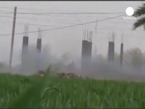 Homs ancora sotto le bombe del governo