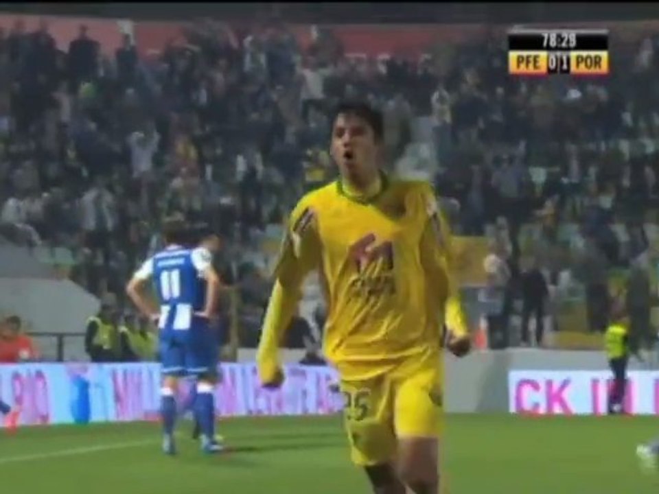 Porto patzt bei Pacos de Ferreira