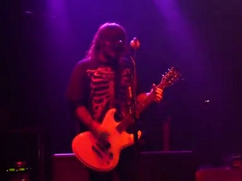 Seether - Fine Again (Live @ Le Bataclan - 06/03/2012)