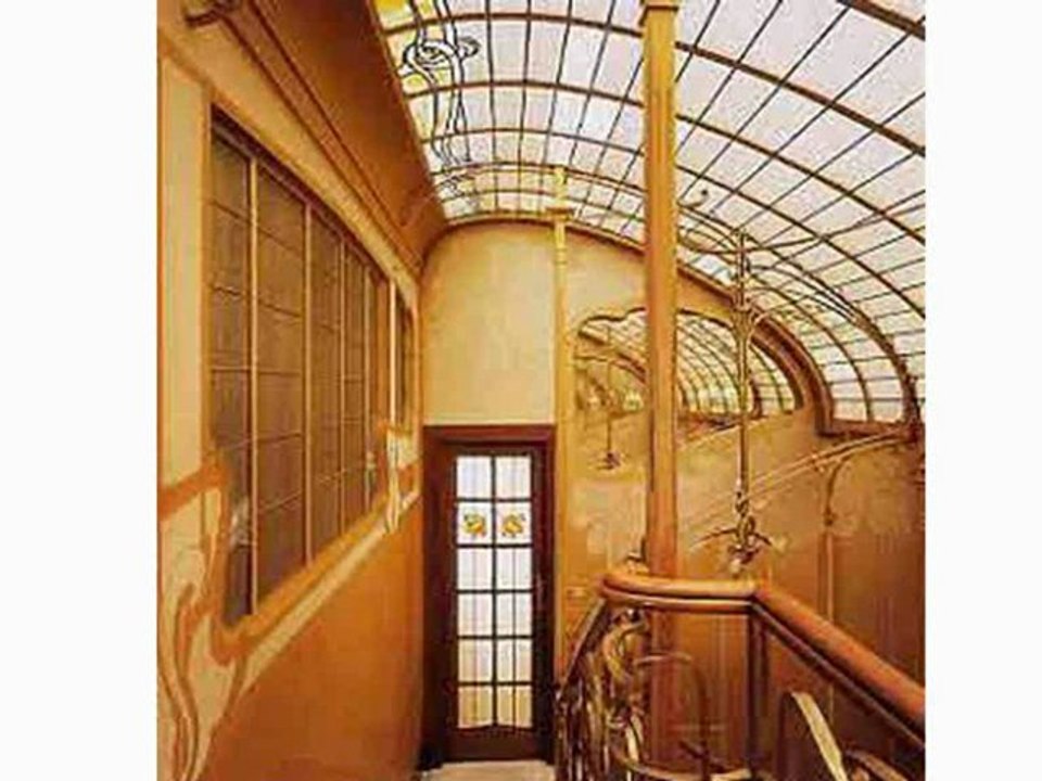 1.  Art Nouveau