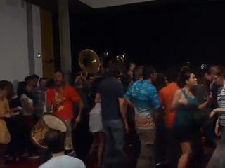 Orquestra Voadora - maracatu funk