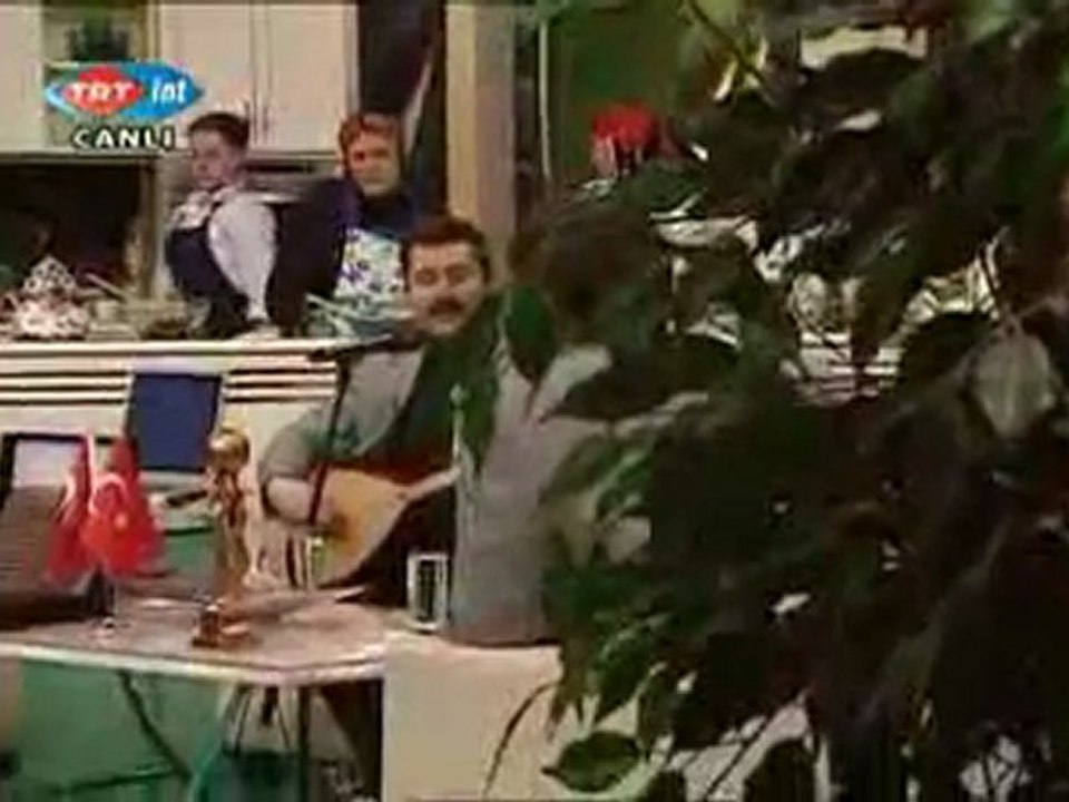 Nurullah Akcayir _ Yürek Odur daim yana