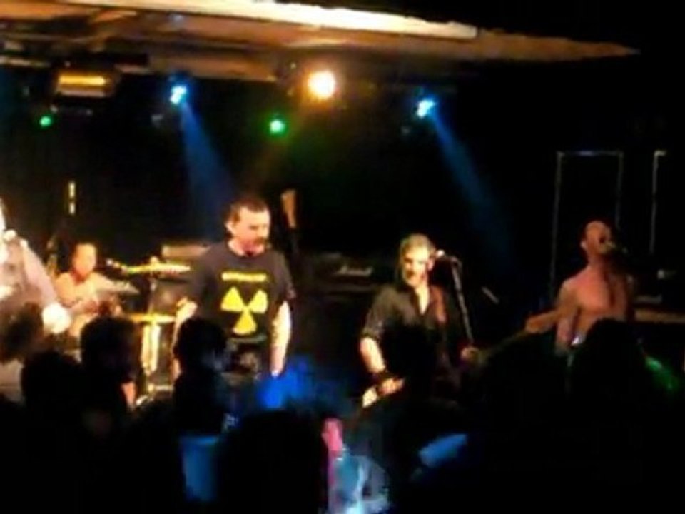 The Real McKenzies Live at la Peña Festayre Paris (France) 26/04/2010