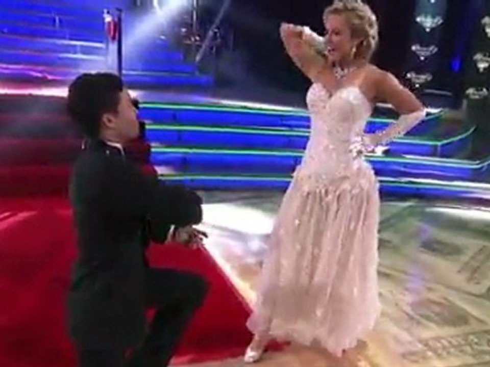 Roshon Fegan & Chelsie Hightower - Quickstep