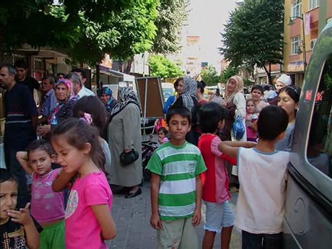 Merhum İlhan ARDA Hayırına Lokma Tatlı Dağıtımı 16.09.2011.