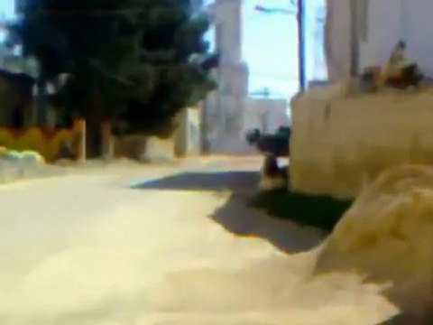 فري برس حماة المحتلة كرناز اقتحام المدينة بالدبابات و المدرعات 26 3 2012