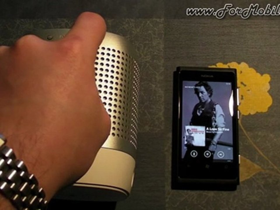 Nokia Play 360° Wireless Speaker - Come fare il pairing bluetooth [NokiaLumiaDiaries]