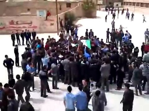 فري برس ريف دمشق داريا طلابية ارحل يا جحش الديراني وحش 26 3 2012 ج1