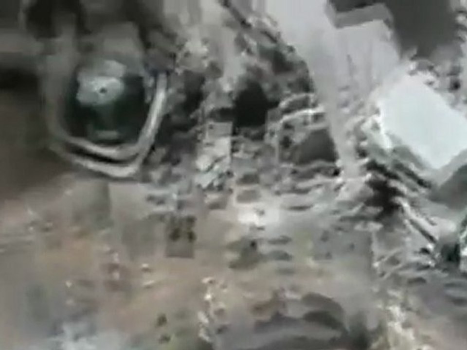 فري برس حمص حي الخالدية الدمار الكبير الذي حل بمنازل المدنين بعد استهداف الحي من قبل العصابات الإجرامية التابعة لبشار الأسد 26 3 2012