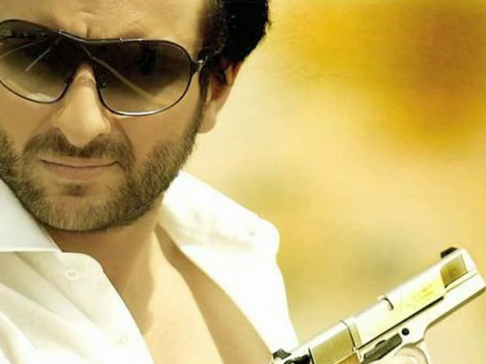 Micro Blogging Site Jokes On Agent Vinod - Bollywood Gossip