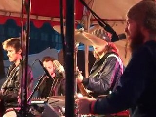 Delbi inaugure la scène extérieure Pour l'ouverture du Festival Chorus 2012