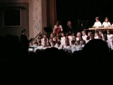 Chorale École le Plateau de Montreal,Enfants de Palestine Noel des enfants du Monde Sean Liu Stafford