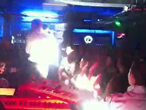 LEVET YÜKSEL BURSA Bİ DAHA RESİMLİ BAR