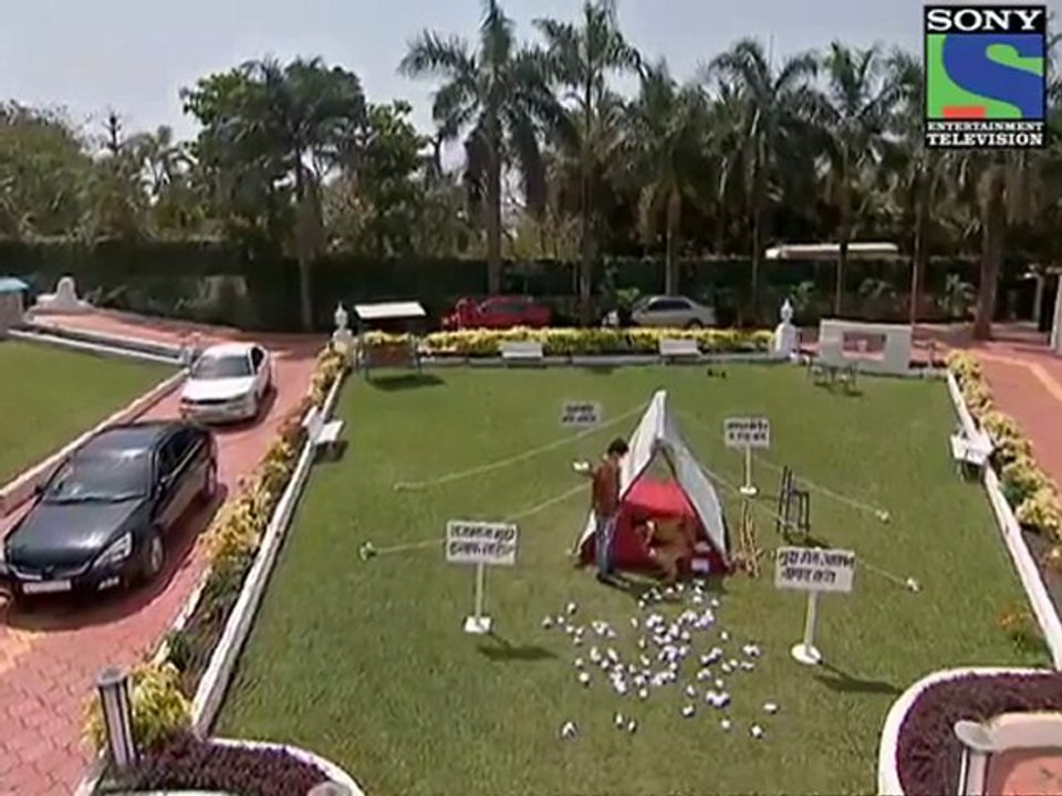 UdayVeer Scenes 26th March - UdayTeaches Manyata to Write Emaill