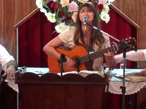 Quiero cada día. Alabanza Hna. Marisa Santillan