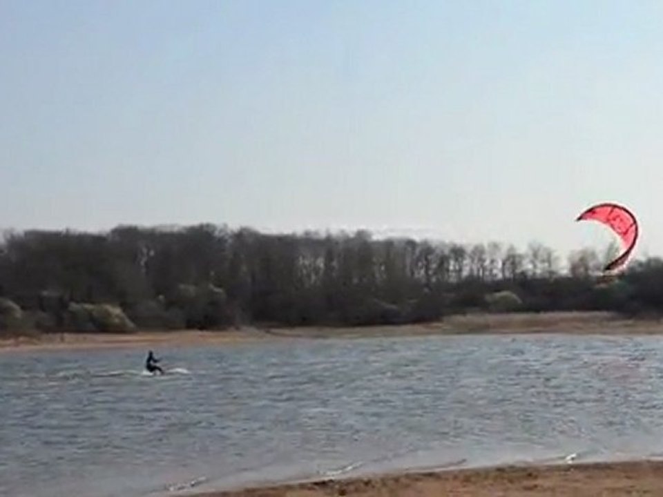 Kitesurf sur le Lac de Torcy