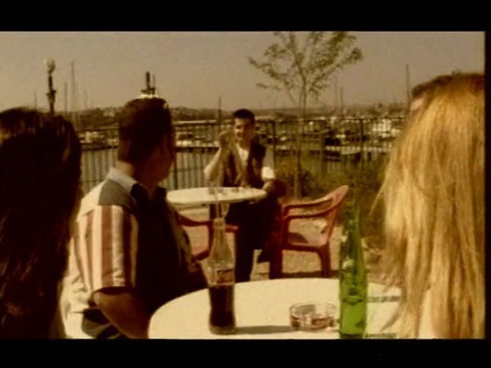 Zeki Erdem - Bir Gün Daha Kal Yanımda