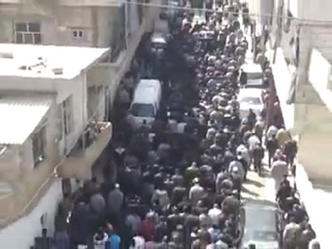 فري برس ريف دمشق الزبداني تشييع الشهيدة نور عدنان الدالاتي في الزبداني 27 3 2012
