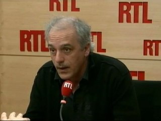 Philippe Poutou, candidat du Nouveau Parti anticapitaliste (NPA) : "Il faut arrêter tout de suite de rembourser notre dette"