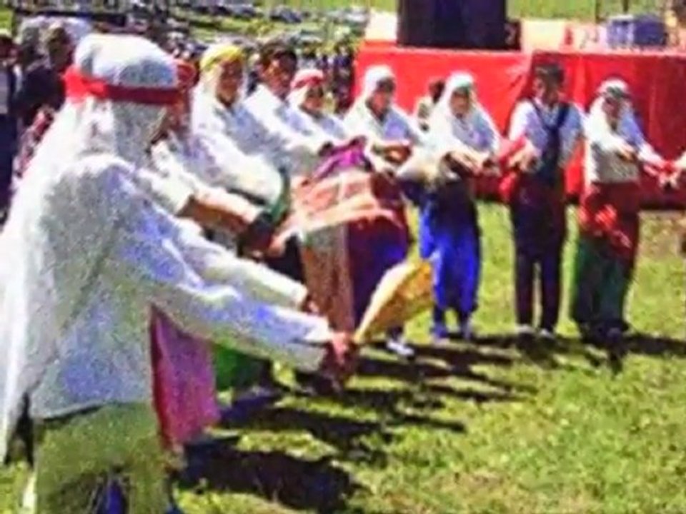 HELE SEN GÖLENİN NEYİNİ GÖRDÜN