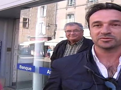 Nicolas Sarkozy rend visite aux commerçants de Guérande