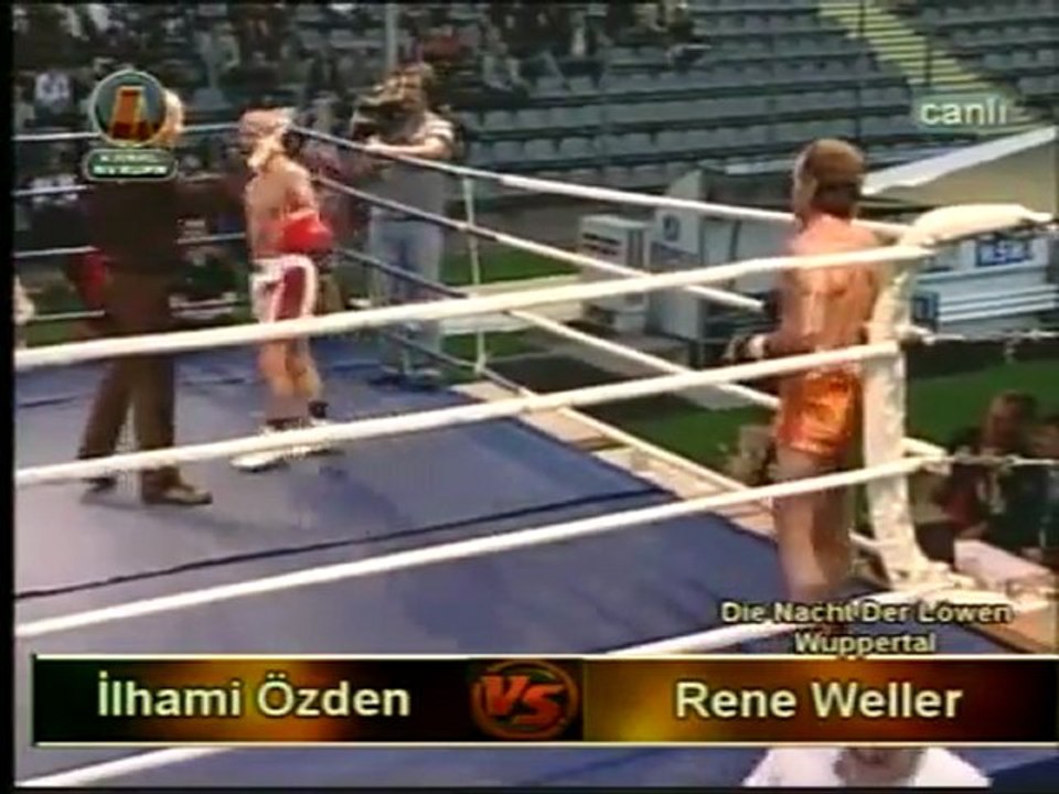World Champion Thai-Kick Boxing . ilhami Özden VS World Champion Boxing .Rene Weller - YouTube