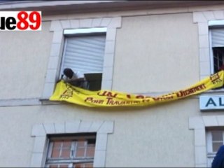 Des sans-abris soutenus par le DAL occupent leur centre d'hébergement