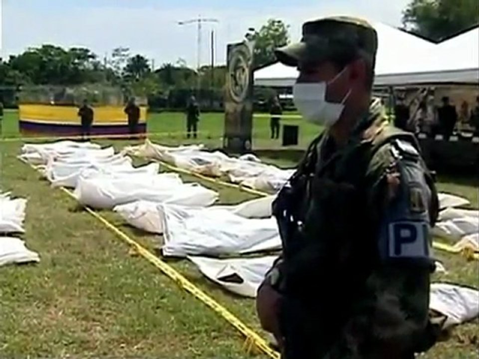 Colombia retrieves rebel bodies