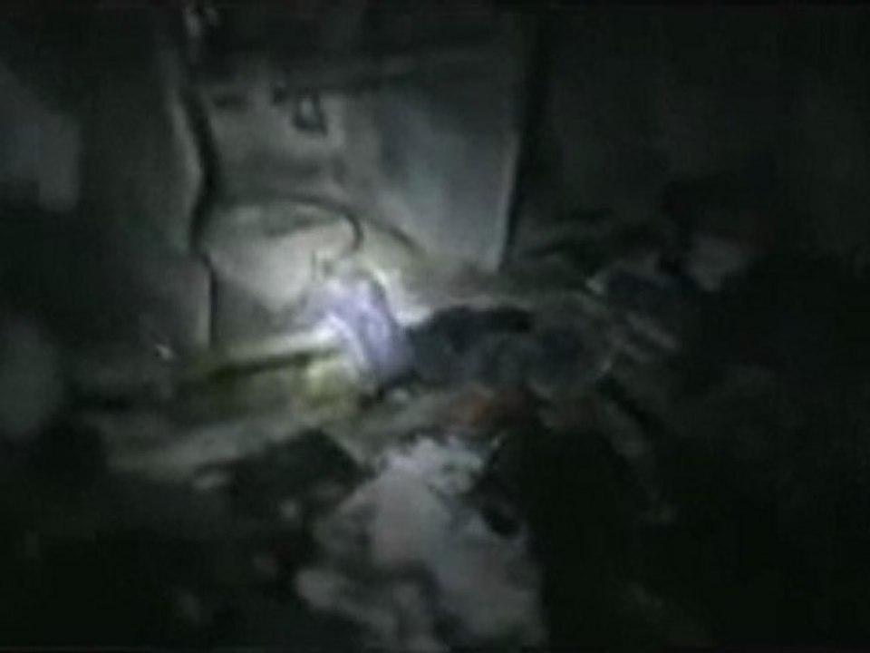 فري برس حماه المحتلة كرناز حرق منزل الشهيد الشيخ شادي حسين الحسن27 3 2012