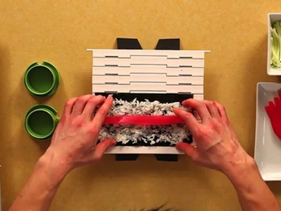 Tuna Roll - Sushi Recipes - How to make sushi