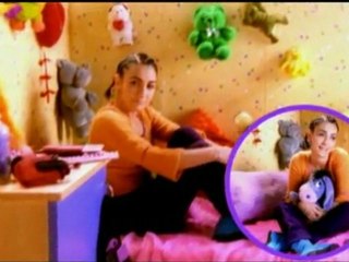 Özlem Tekin - Biri Var