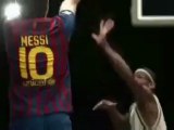 Messi basketbola da el attı