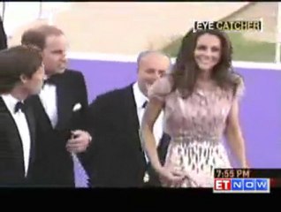 Wills and Kate make first public appearance as married couple