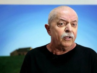 Brésil: Lula annonce son retour à la politique après son cancer