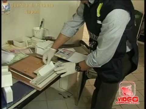 Napoli - Clonavano Bancomat e assegni circolari, arresti Gdf (28.03.12)