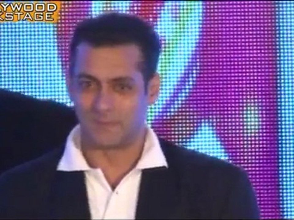Aishwarya Rai AVOIDS BUMPING into Salman Khan