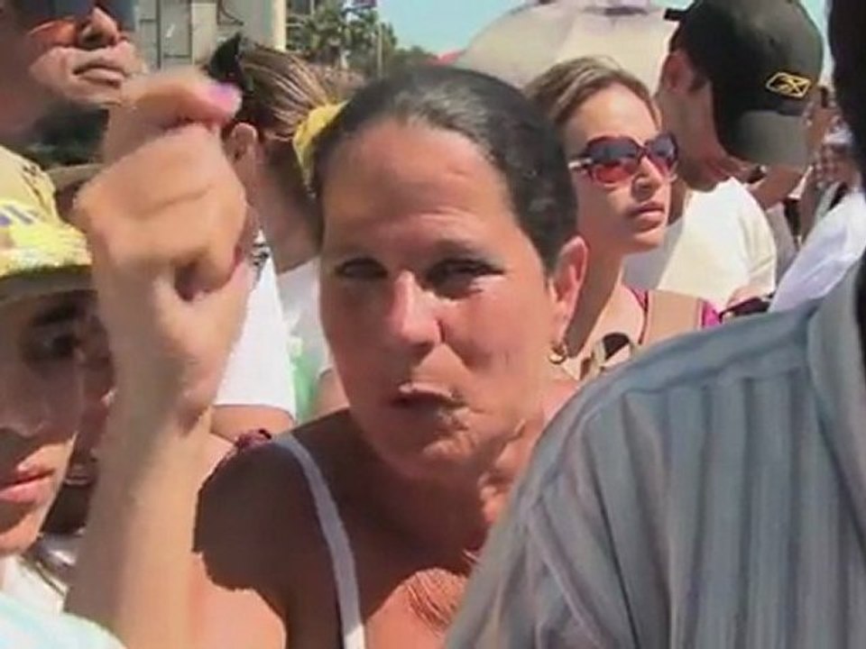 Pope meets Fidel Castro after Havana mass