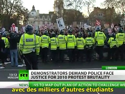 RT. Un étudiant anglais en procès suite à des brutalités policières S/T