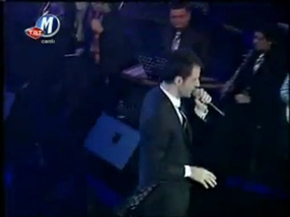 sinan özen söylüyor benim canım yandı 23.02.2011