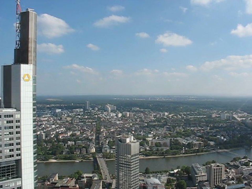 Francfort, Allemagne : vue aérienne vers le sud