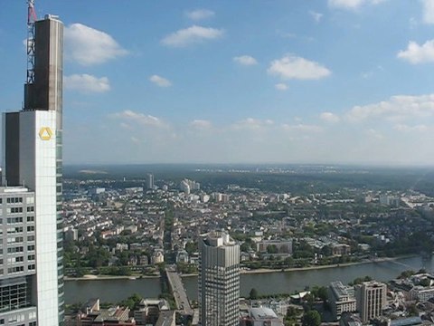 Francfort, Allemagne : vue aérienne vers le sud