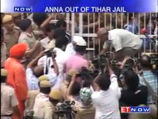 Anna Hazare out of Tihar Jail - ET NOW