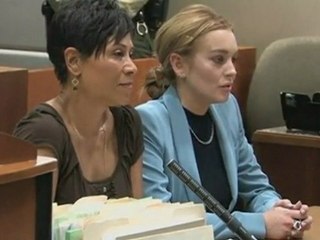 Judge lifts Lindsay Lohan formal probation