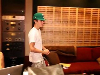 BOYFRIEND - Behind the scenes - On ITUNES NOW