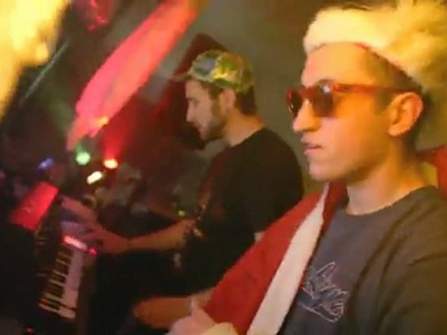 ⁣KREW STAB IT! SCANDALIVE AT MONSTER FRIZZ PARTY 02/2012