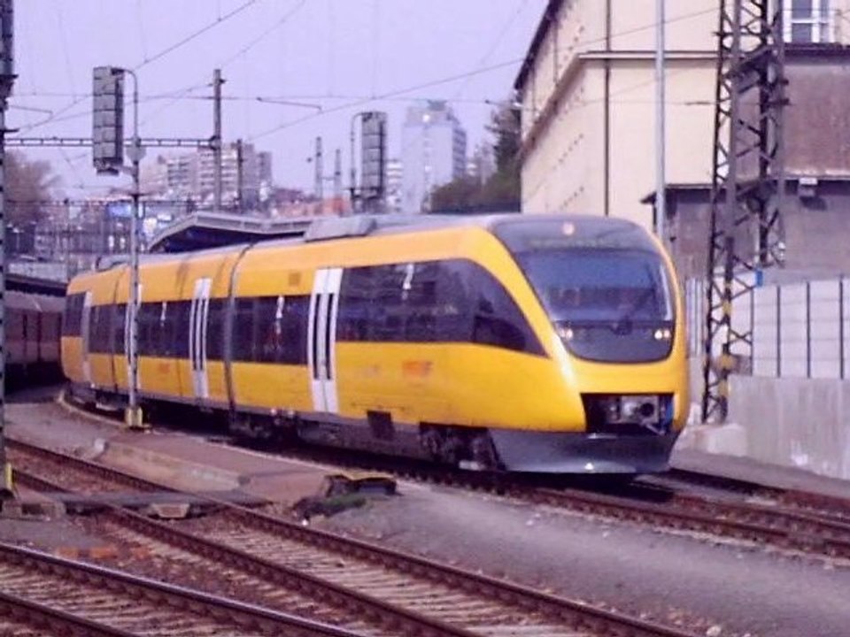 Vlak RegioJet 4319 (20120329)