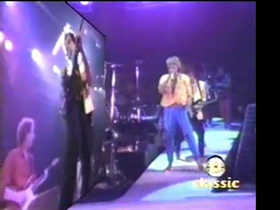 ROD STEWART - ALL RIGHT NOW live