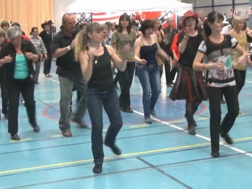 bal country organisé et animé par Arizona Kid